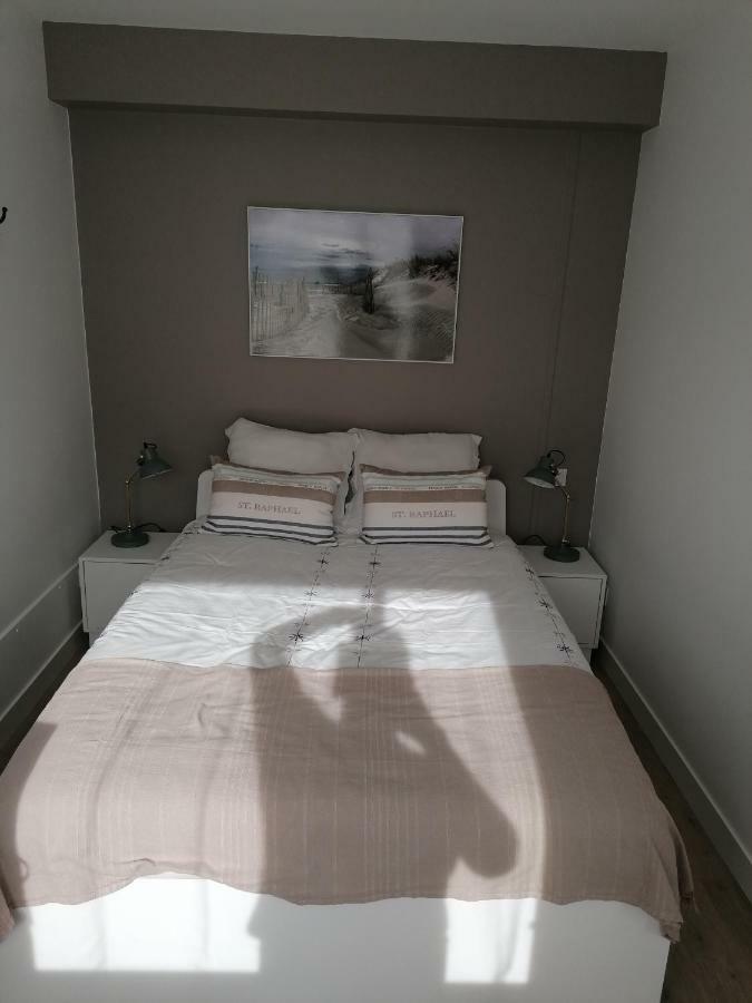 Le Voltaire-Sleep In Normandie サン・ロー エクステリア 写真